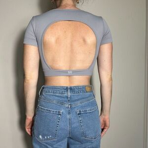 Gray Open Back Workout Crop Top Size Small